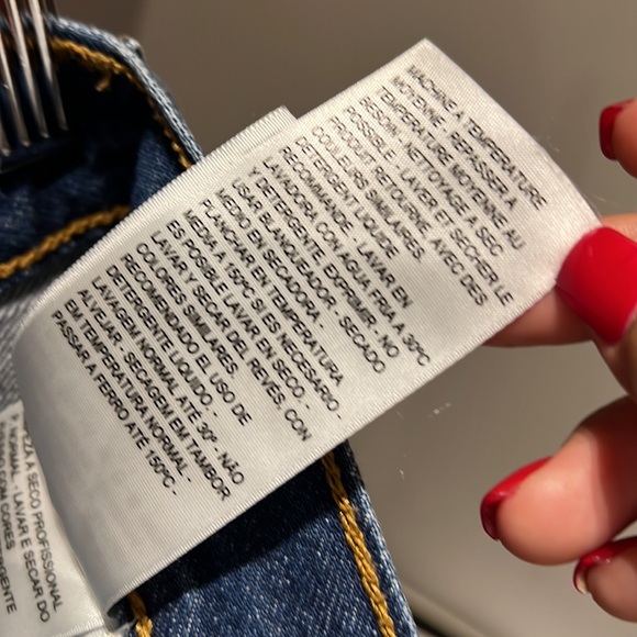 Levi’s Jean - Picture 12 of 14